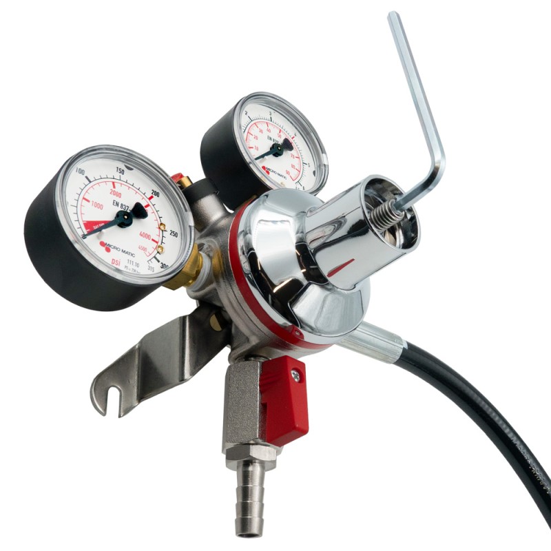 Détendeur avec tuyau haute pression