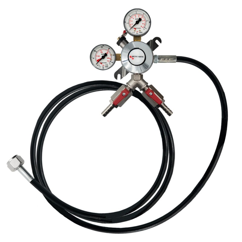 Détendeur avec tuyau haute pression