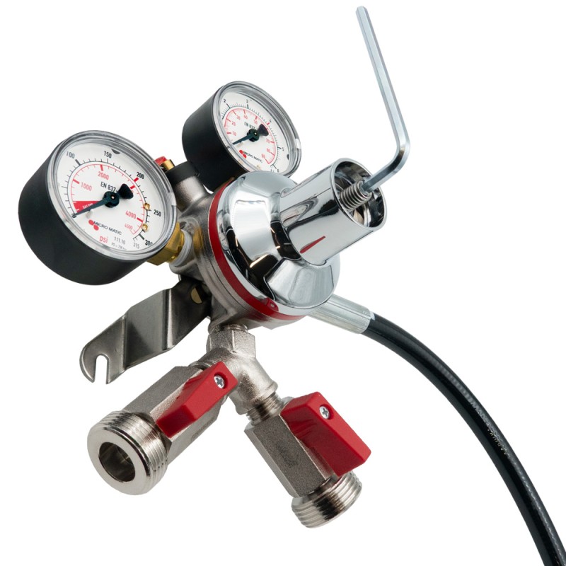 Détendeur avec tuyau haute pression